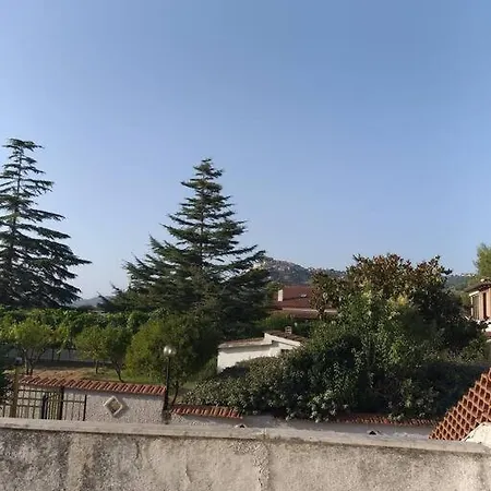 A Schiera Con Giardino E Terrazza-s.marco Di C.te * San Marco di Castellabate